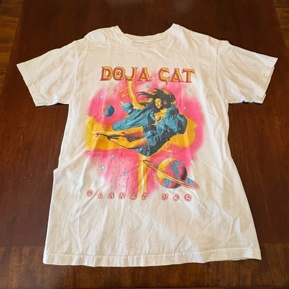 Doja Cat Planet Her Tour Graphic T-Shirt White Cosmic Album Merch Tee Women’s M
