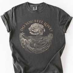 Comfort Tee Gothic Vintage Rose Ocean Waves Floral Nature Dark
