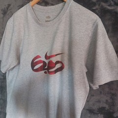 Nike 6.0 Vintage Grey T-Shirt Red Plaid Graphic Swoosh Logo Men’s Size M