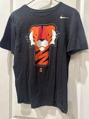 Nike Tiger Woods Frank T Shirt Black Short Sleeve Athletic Cut Mens Size Medium