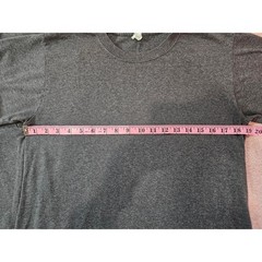 Lot of 4 Hanes Essential T-Shirts Size Small Gray Crew Neck