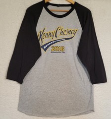 Kenny Chesney T-Shirt Size Large SPREAD THE LOVE 2016 Tour Gray Concert 0930