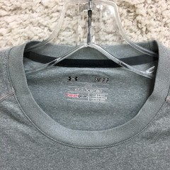 Under Armour Shirt Small Adult Gray Loose Heatgear Crewneck Short Sleeve Mens S