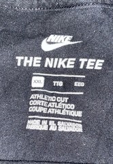 Nike Men PEACE SIGN Size XXL Black & White Tshirt P2p 22” Shoulder To Waist 28”