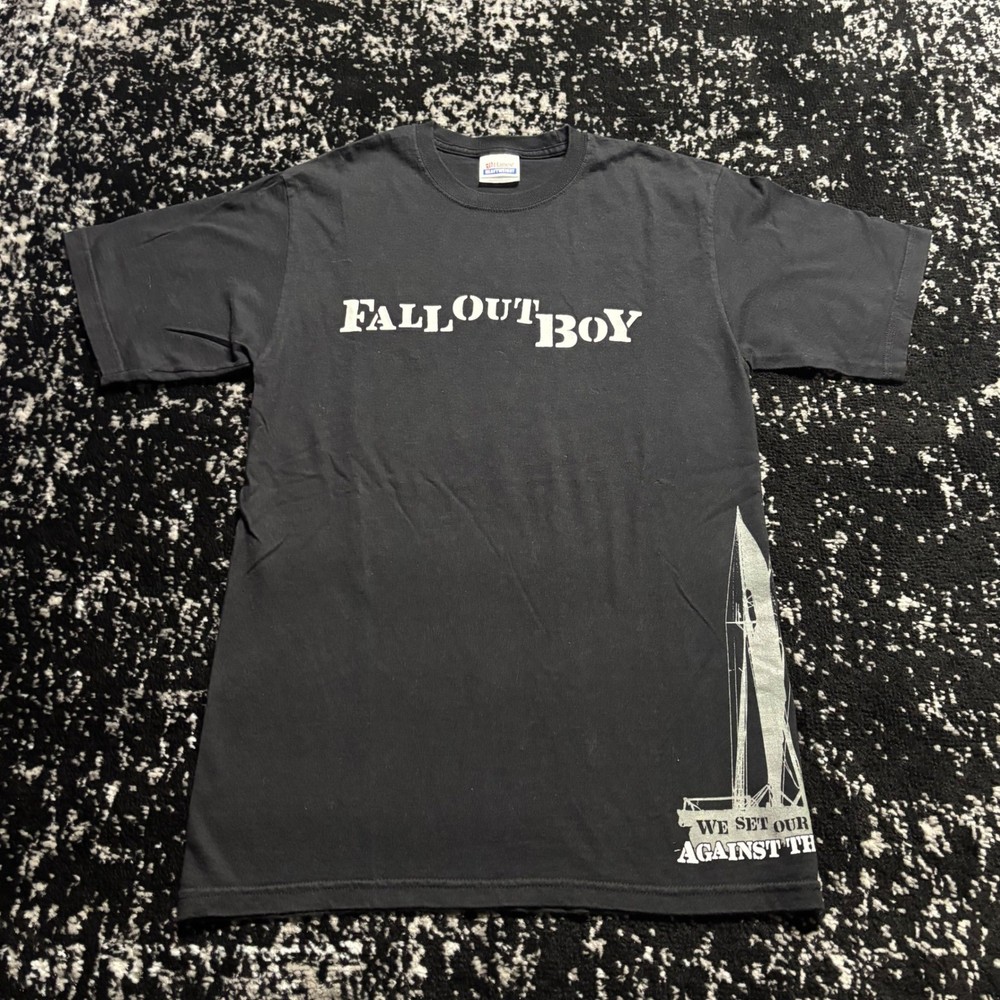 Fall Out Boy Band Shirt Mens Small Black Y2K Emo Sails Against The Wind Hanes