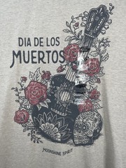 NWT Brad Paisley Moon Shine Spirit Dia de los Muertos Guitar Tan T-shirt Small