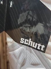 Schutt Size S Integrated Padded Men’s Shirt White NWT #W6