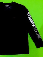 TOMMY HILFIGER Men’s Long Sleeve T-Shirt Size LARGE Black w/White Cotton NEW