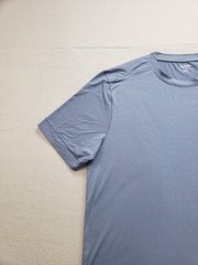 Old Navy Active Men Shirt L Light Blue Crew Neck Flat Front Pullover Casual Tee