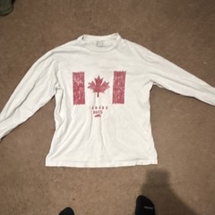 Roots Men’s 73 Athletics White Red Graphic Long Sleeve Crew Neck Cotton T-Shirt