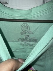 Buc-ee’s Green Buc-ee Graphic Crew Neck Short Sleeve Double-Sided Tee, 2X