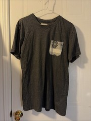Beautiful Giant Garments Men’s Shirt Size Large Grey With Tribal Pocket