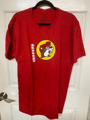 Buc-ees Bucees Main Logo Red T Shirt NWT Size Large