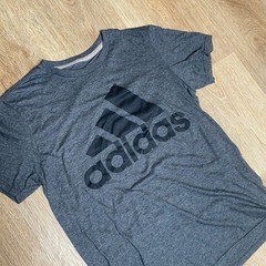 Adidas Go-To Performance Gray Men’s T-Shirt with Black Logo | Climate | Small