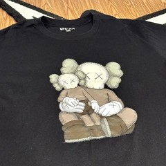 KAWS x UNIQLO UT Short Sleeve Graphic T-Shirt – US Size XL – As Pictured