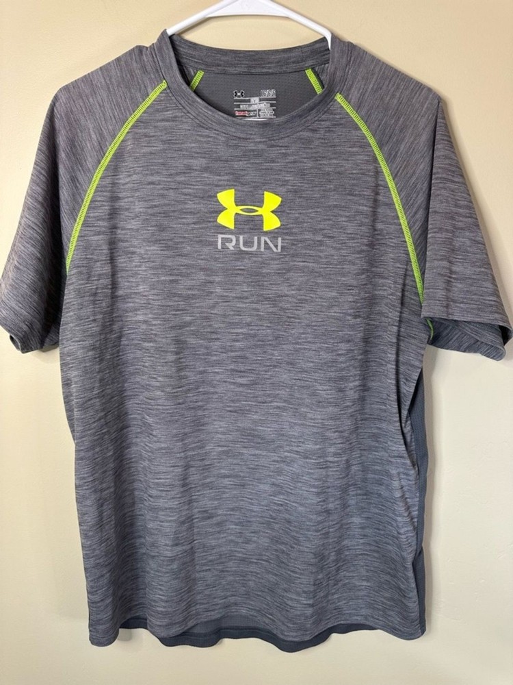 Under Armour Lightweight Breathable Gray Run Tee with High Visibility Accents