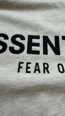 Fear of God Essentials Light Oatmeal Short Sleeve T-Shirt Size Medium (SS22)