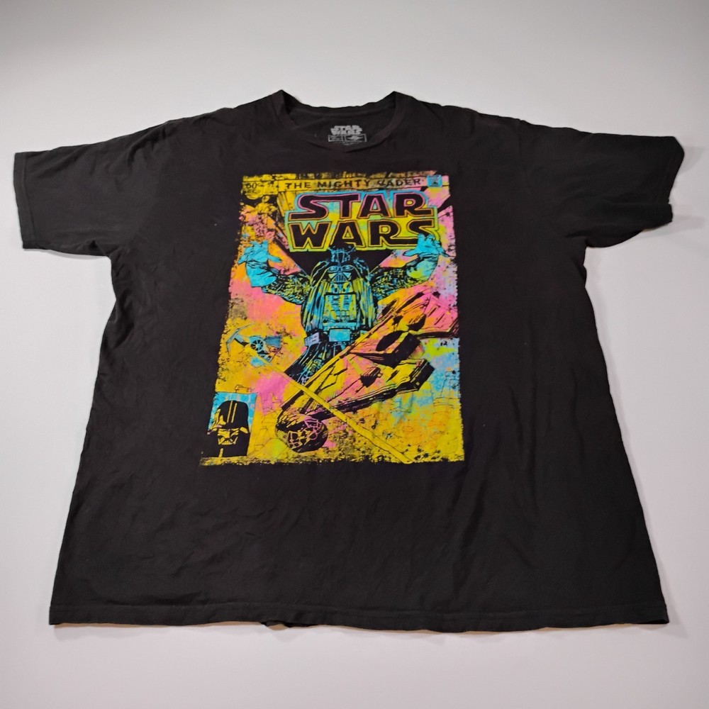 Star Wars “The Mighty Vader” Comic Book Theme Men’s Size Large Short Sleeve Tee