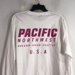 New Look Pacific Northwest Long Sleeve Shirt, Size M – White/Pink Unisex