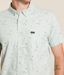 RVCA Mens That’ll Do Button Up Shirt M Medium NWT $70
