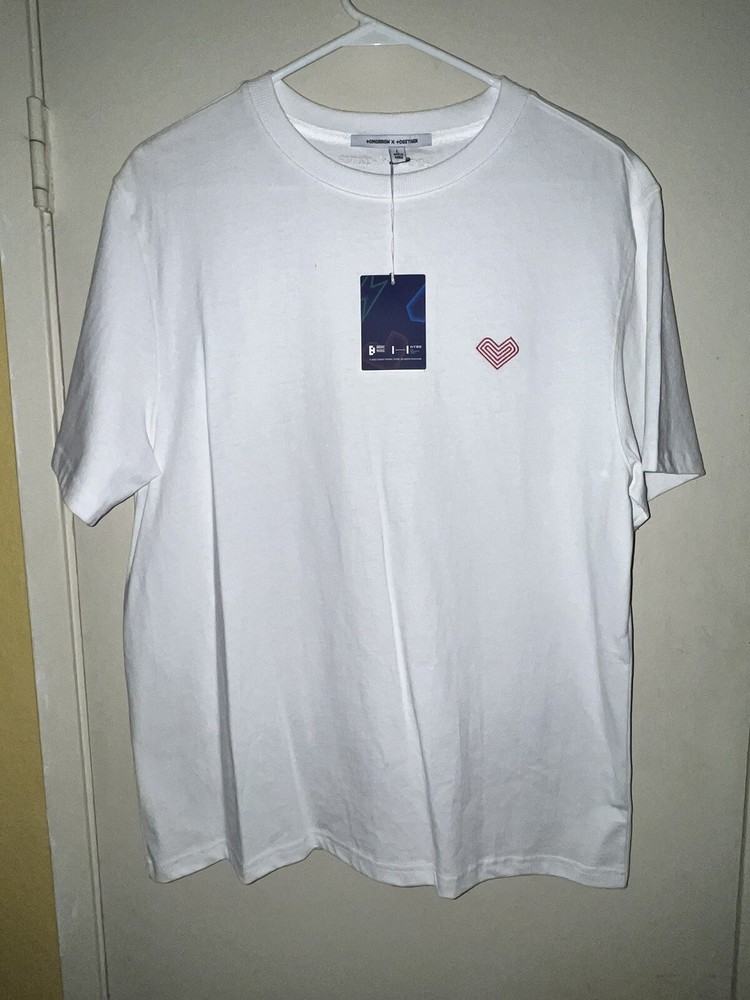 NEW Tomorrow x Together Bighit HYBE Embroidered Heart T-Shirt Merch Large