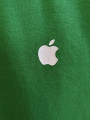 APPLE Official MAC Computer Store Employee GREEN Tech Staff T-Shirt Size LARGE
