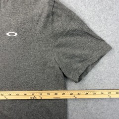 Oakley Shirt Mens Large Gray Henley Short Sleeve Logo Tee Casual Adult
