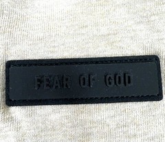 Fear Of God Essentials Mens T-Shirt V-Neck Sz Medium Oversize Gold Heather Tee