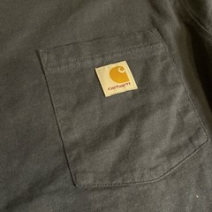 Vintage-Inspired Carhartt Long Sleeve Tee 🔥 Size: L (Fits true to size)