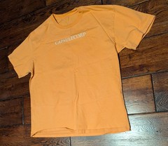 Dragon Ball Z Capsule Corp Orange Faded Graphic T-Shirt Men’s Size XL