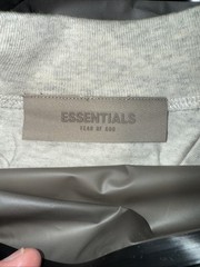 NWT FEAR OF GOD ESSENTIALS T-SHIRT SS22 “Light Oatmeal” AUTHENTIC (SIZE XS-XXL)