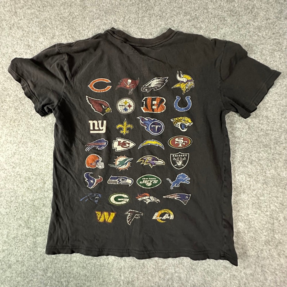 NFL Team Apparel T-Shirt XS Black Mens All Team Logo Distressed Relaxed