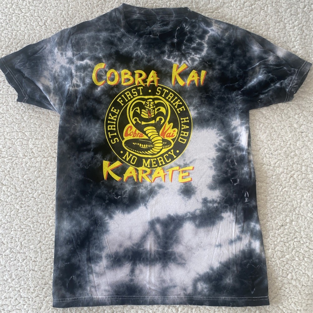 Cobra Kai Karate Kid Tie Dye Graphic Shirt Size Small 34/36 Short Sleeves