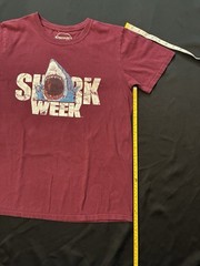 Shark Week Men’s T-Shirt Sz M Graphic Maroon Red Discovery Channel Store