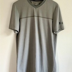 Under Armour Men’s Two-Tone Gray Short Sleeve Tee