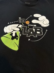 Men’s L Black Graphic Print T-Shirt “In The Lab” Basketball