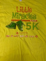 Little Miracles 5K 2017 Gildan Softstyle Men’s Large Yellow Graphic T-Shirt