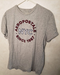 Aeropostale Mens Short Sleeve Large Gray and Red Cotton T-Shirt