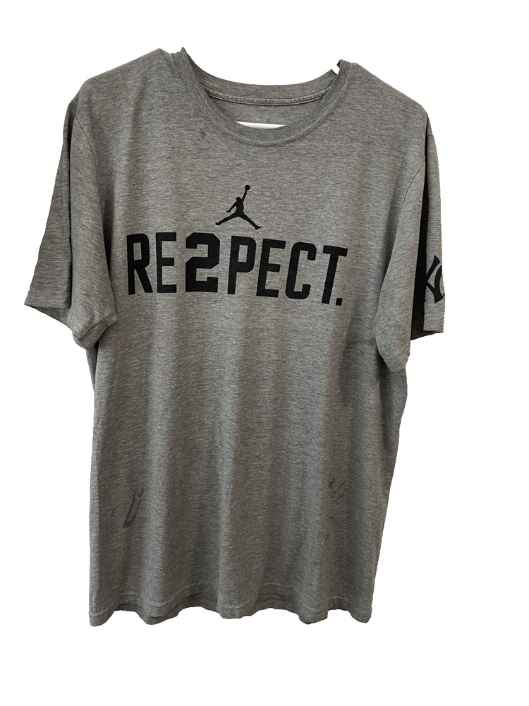Nike Air Jordan RE2PECT Derek Jeter Graphic T Shirt Adult Large Grey