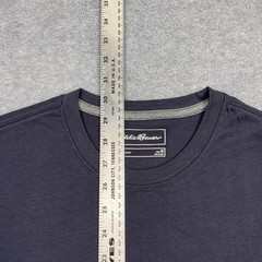 NWT Eddie Bauer Men’s Medium T-Shirt Pocket Midnight Navy Crewneck Short Sleeve