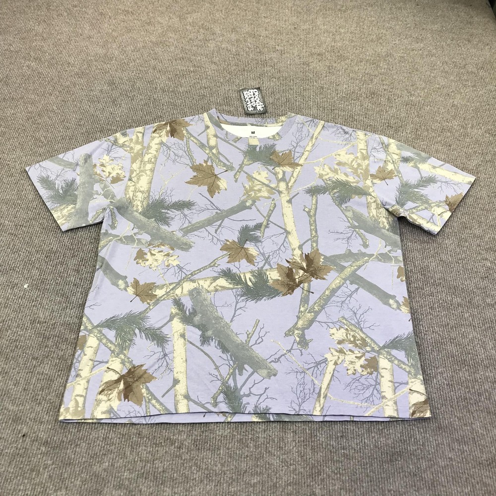 Goodie Two Sleeves Shirt Mens Medium Purple Camo Graphic Tee Tagless Outdoor