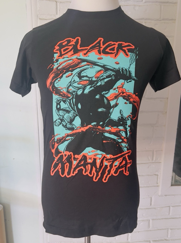 Aquaman Black Manta T-Shirt Movie DC Comics T-Shirt Small Hot Topic Exclusive