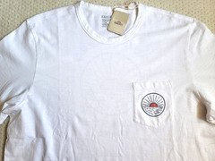 NWT FAHERTY Mens Sunwashed SUN & WAVES White Graphic Pocket Tee XL MKS2532