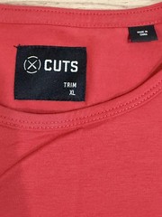 Cuts Clothing Crew Neck T-Shirt Men’s XL Trim Fit Red Coral Curved Hem