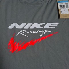 Nike Men’s Miler Dri-FIT Running T-Shirt in Smokey Grey BNWT Size Medium