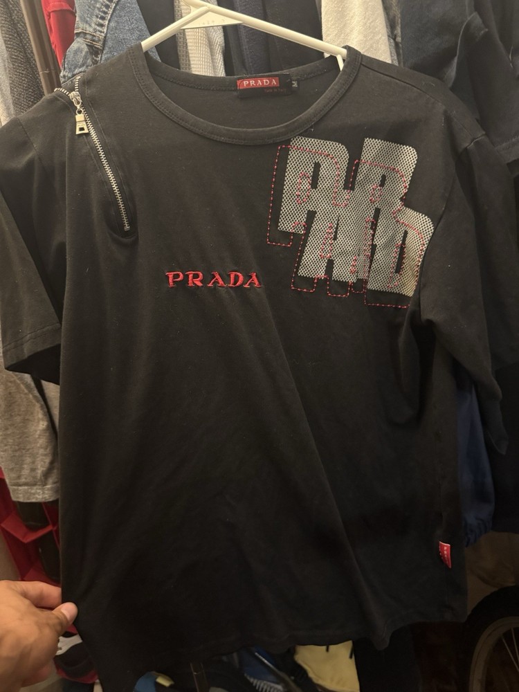 PRADA Men’s T-Shirt