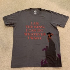 Disney Lion King Uniqlo Lot of 2 T-Shirts Mens Size M Black Gray Simba Scar King