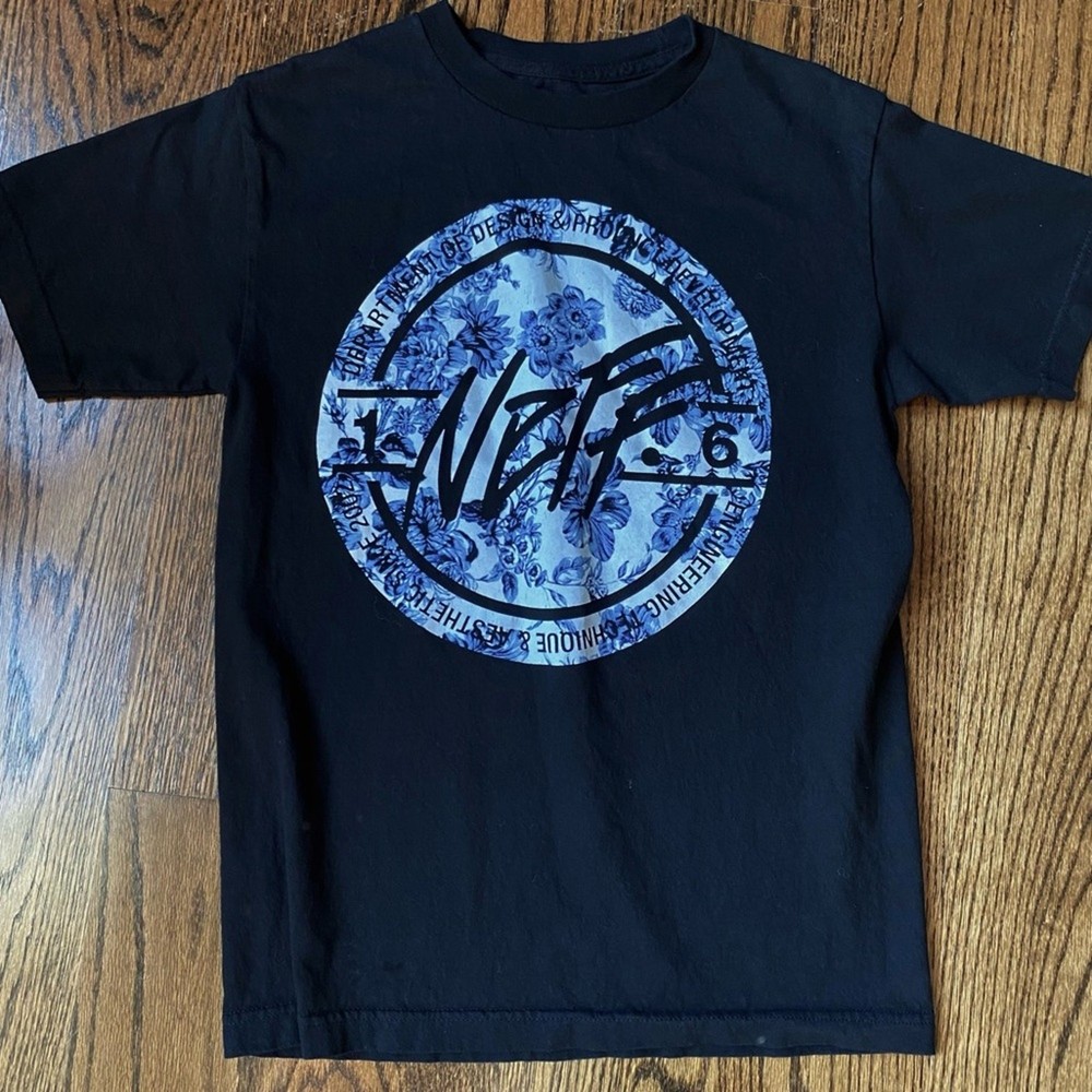 Neff Men’s Short Sleeve Black T-Shirt with Blue/White Floral, Small