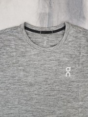On Cloud Core T Heather Grey T Shirt Men’s Size Small New