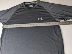 Under Armour Mens Small black shirt heat gear SM regular fit light weight